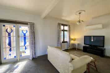 12 Jenkin Street, Strathern