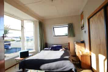 75 Saturn Street, Strathern