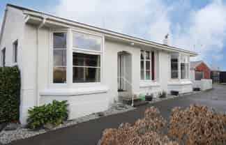 75 Saturn Street, Strathern