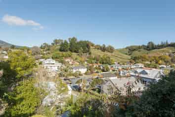 83 Toi Toi Street, Toi Toi