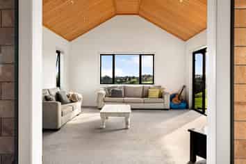 87 Ruebe Road, Buckland