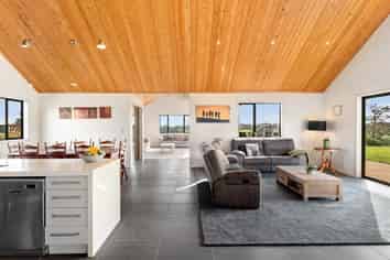 87 Ruebe Road, Buckland