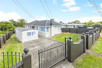 8 Hamill Road, Otara