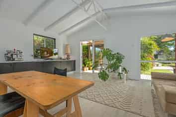 23 Barling Street, Himatangi Beach