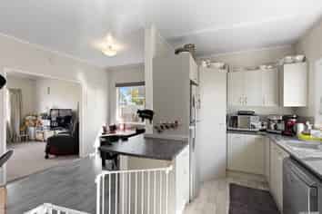 46 Wickman Way, Mangere