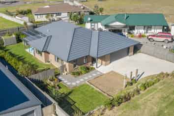 39 Barling Street, Himatangi Beach