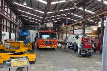 Gantry Cranes in Mahunga Drive
