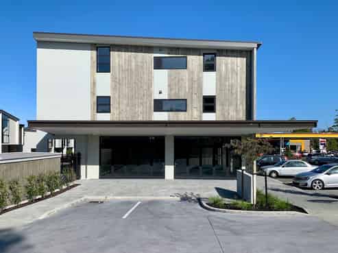 Excellent Cafe/ Restaurant Opportunity!