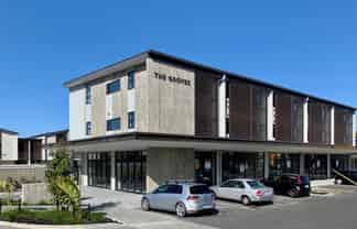 Excellent Cafe/ Restaurant Opportunity!