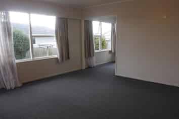 4 Ervine Place , Bucklands Beach