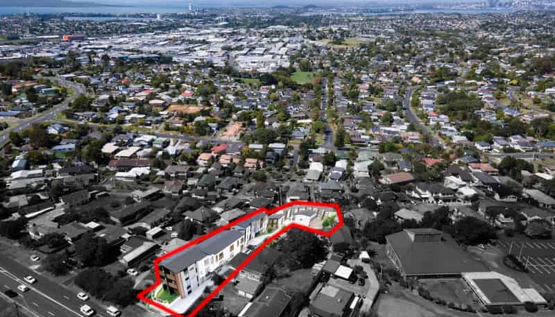 6/318 Wairau Road, Glenfield