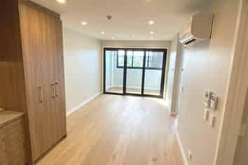 207/9 Walmer Road, Point Chevalier