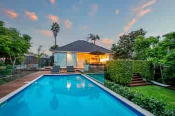  Point Chevalier, Point Chevalier