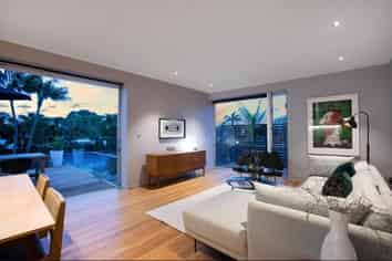  Point Chevalier, Point Chevalier