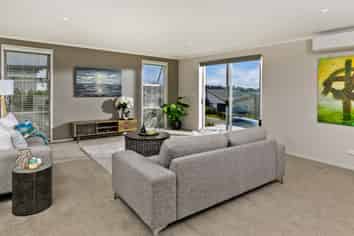 4 Kiwa Crescent, Gulf Harbour