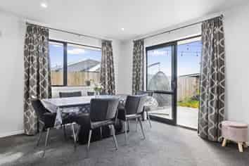 10 Inuwai Street, Glenview