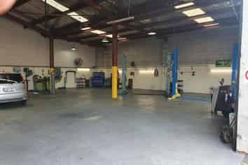  Industrial unit suitable for clean automotive 