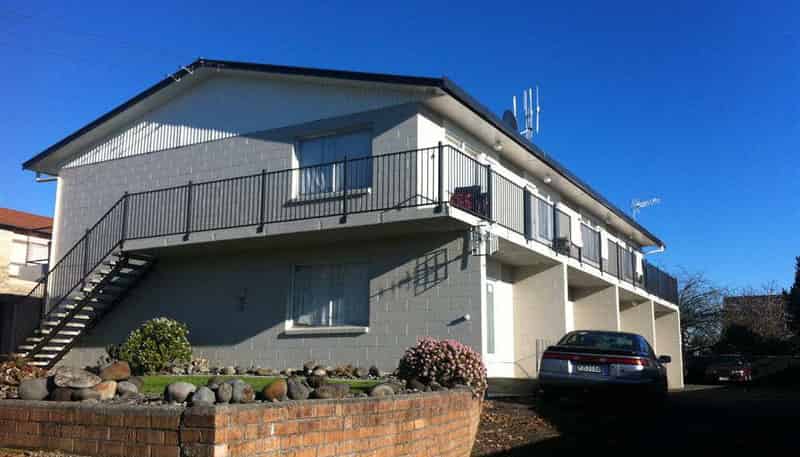 2/8 Edgecumbe Street, 