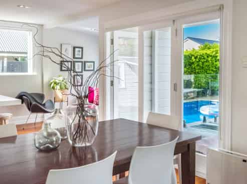 16 Burgess Road, Cheltenham, Devonport