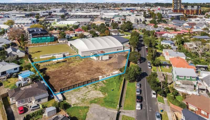 9 Reid Road, New Lynn