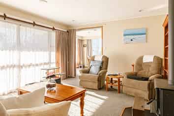 90 Queen Street, Westport