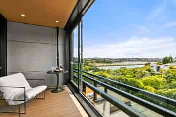 302/27 Grace Street, Orakei