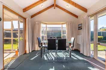 6 Harkness Place, Westport