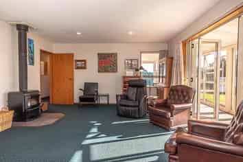 6 Harkness Place, Westport