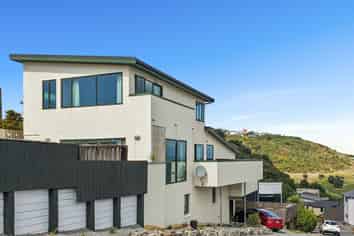 1 Bunker Way, Strathmore Park