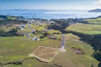 12 Amelie Place, Coopers Beach