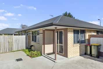 18 Eliot Street, Enderley