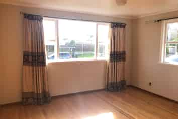 217 Sunnynook Rd , Wairau Valley