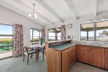 32 Craig Road, Maraetai