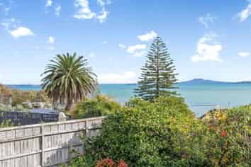 32 Craig Road, Maraetai