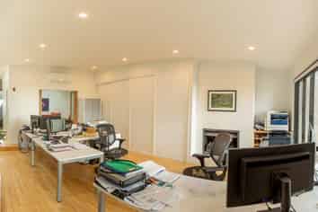 CBRE - Small Ponsonby Office