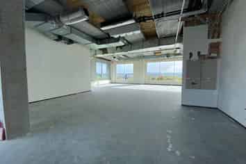 Retail space with views!