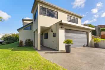 8 Harry Shaw Way, Raumati South