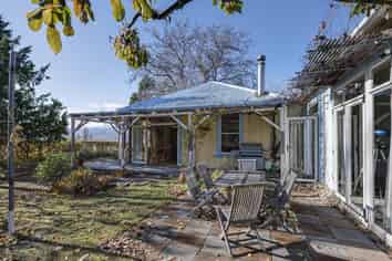 2 Miners Terrace, Bannockburn