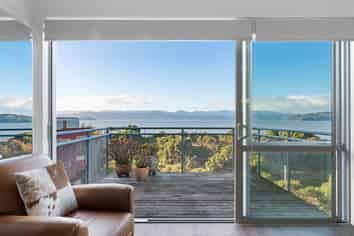 23/2 Onslow Road, Khandallah