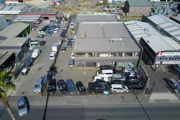 NEILSON STREET STUNNER