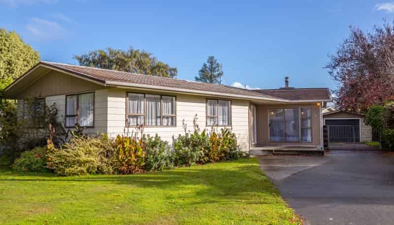 8 Fraser Street, Masterton