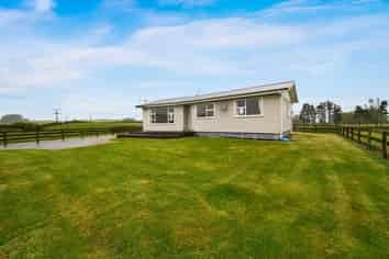 448 Cheal Road, Stratford