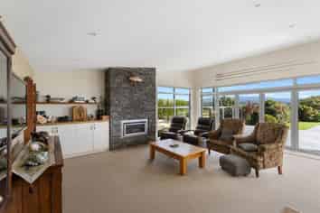 845 Salisbury Road, Midhirst