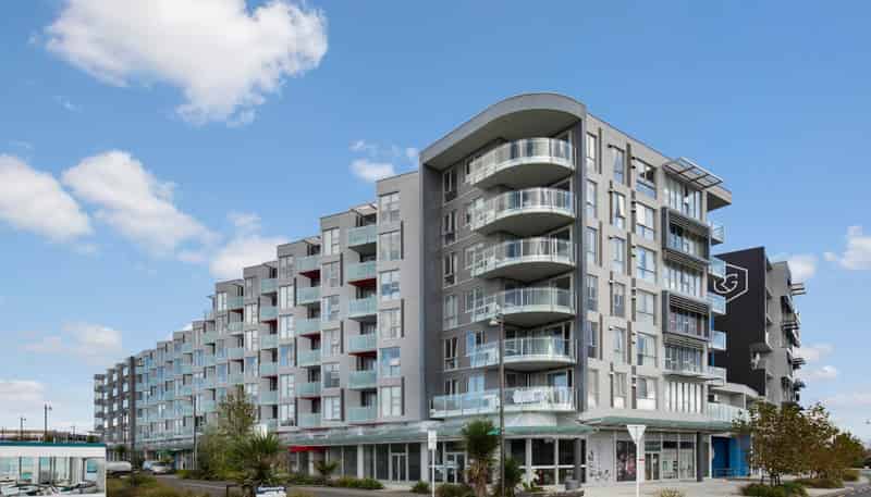 304/1 Rose Garden Lane, Albany