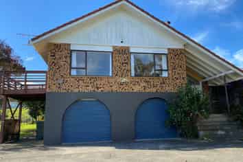 3 Inchinnam Road, Flat Bush