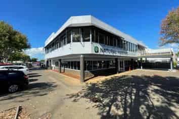 CBRE - Quality Sun Drenched Office