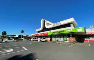 CBRE - Secure Manukau Office Space