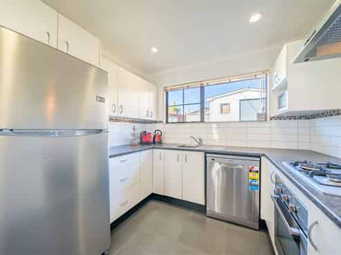 2 Whitechapel Grove, Stokes Valley