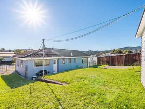 2 Whitechapel Grove, Stokes Valley