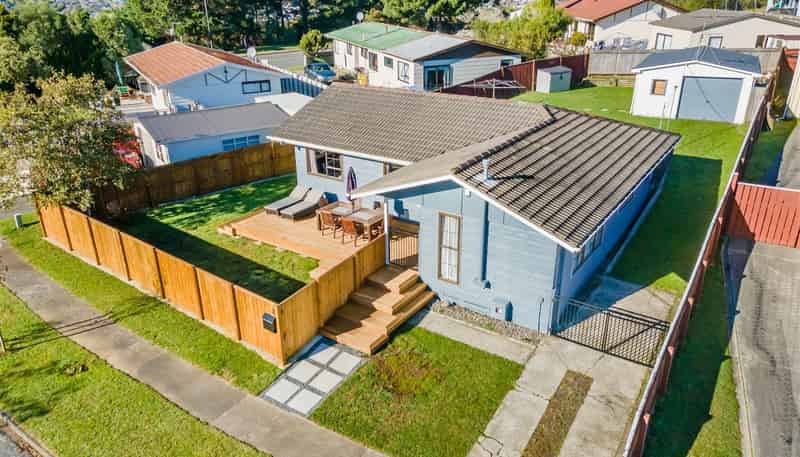 2 Whitechapel Grove, Stokes Valley